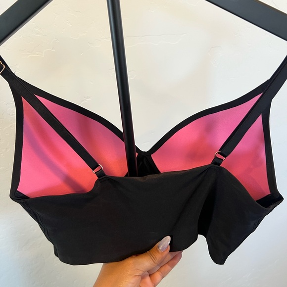 Victoria's Secret Black Wireless Bra - Picture 5 of 5